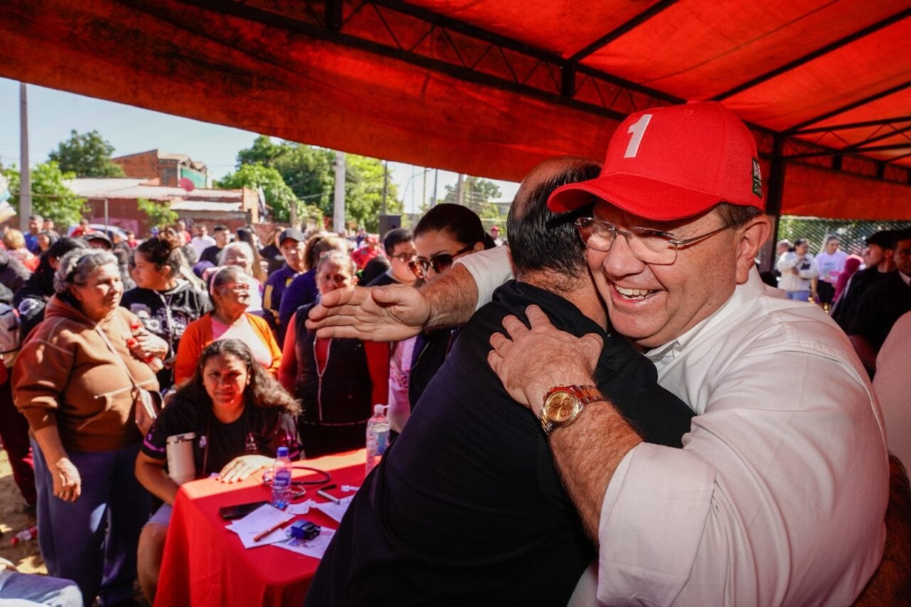 Camilo Pérez sigue fortaleciendo su vínculo con los asuncenos. Foto: gentileza